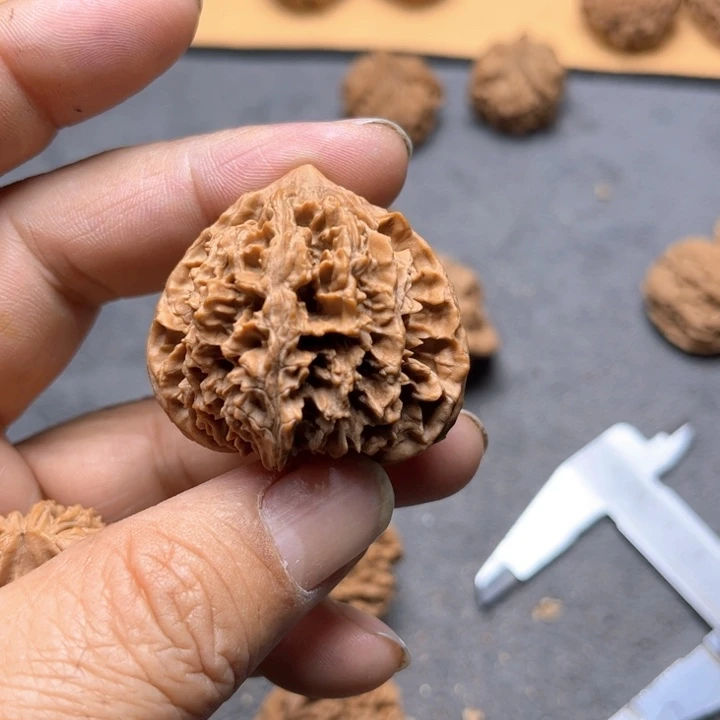 文玩核桃手串豌*刺龙