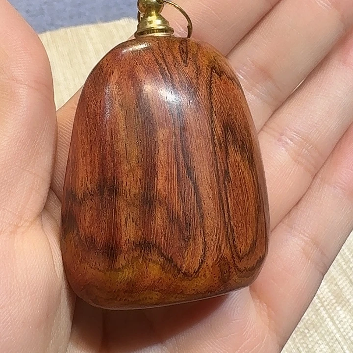 黄花梨/降香黄檀把件