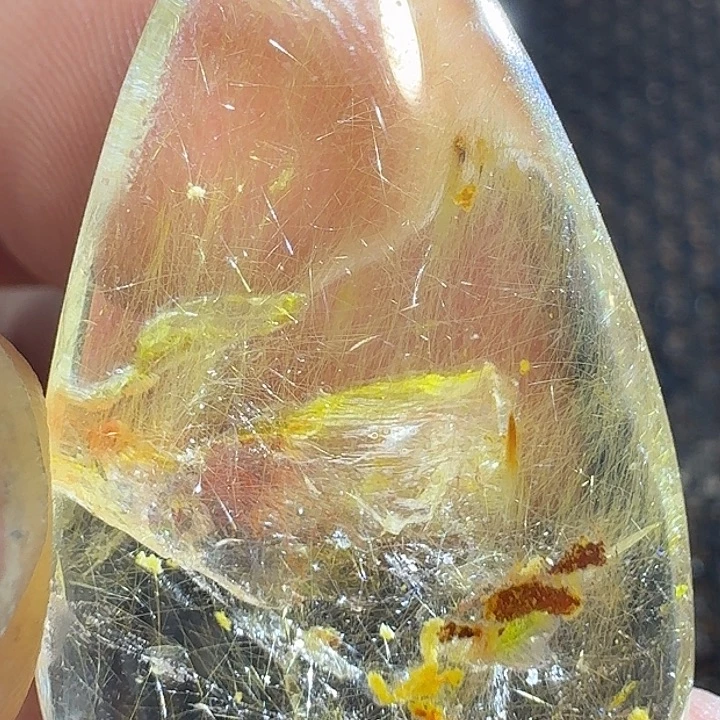 鲁***统颈饰未镶嵌水晶好