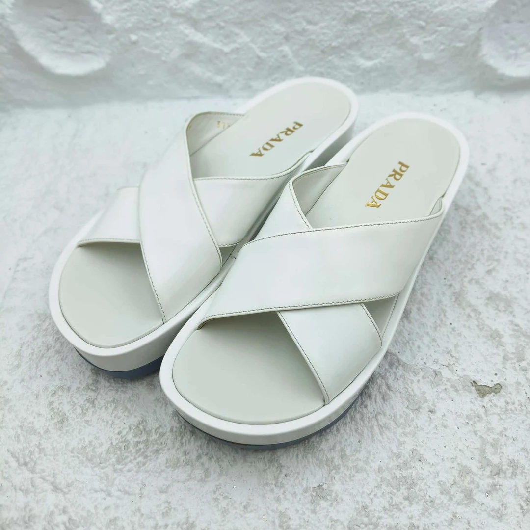 99新 Prada/普拉达 37.5码/白色交叉绑带拖鞋/A2235