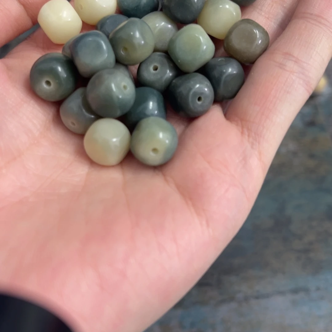 吊坠白玉菩提k12/10+10颗六方