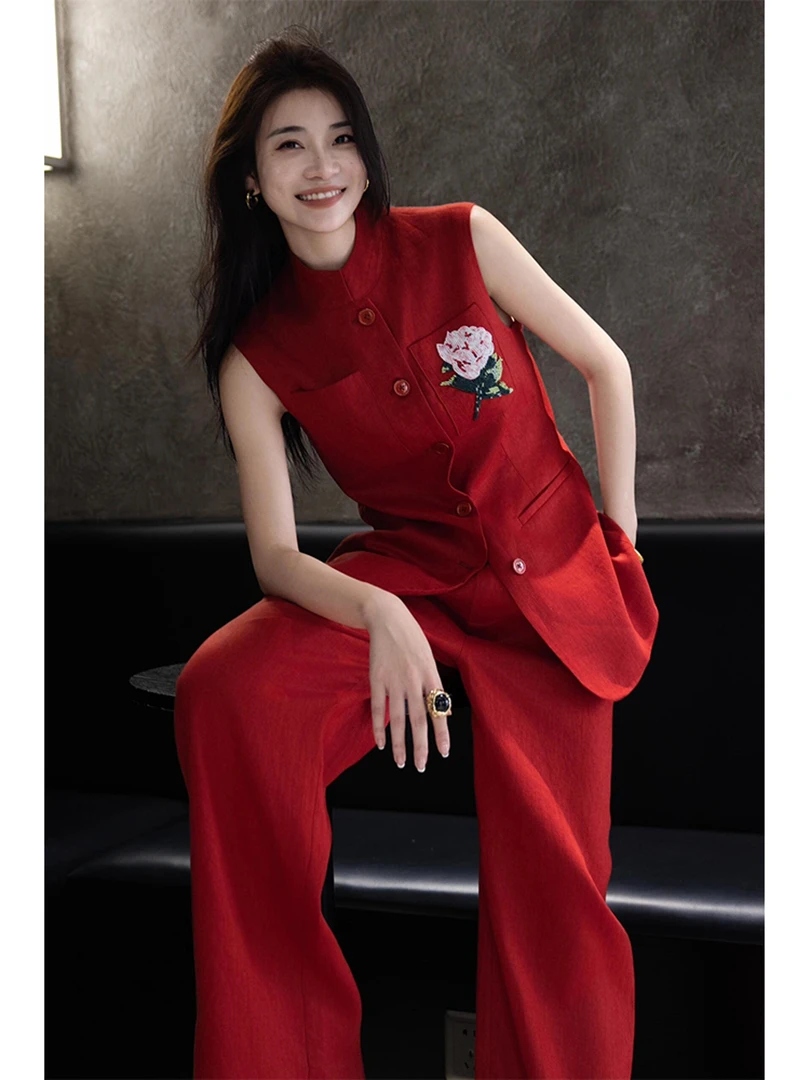 2025新款又a又飒御姐两件套大方得体穿搭高级感红色马甲套装裤女