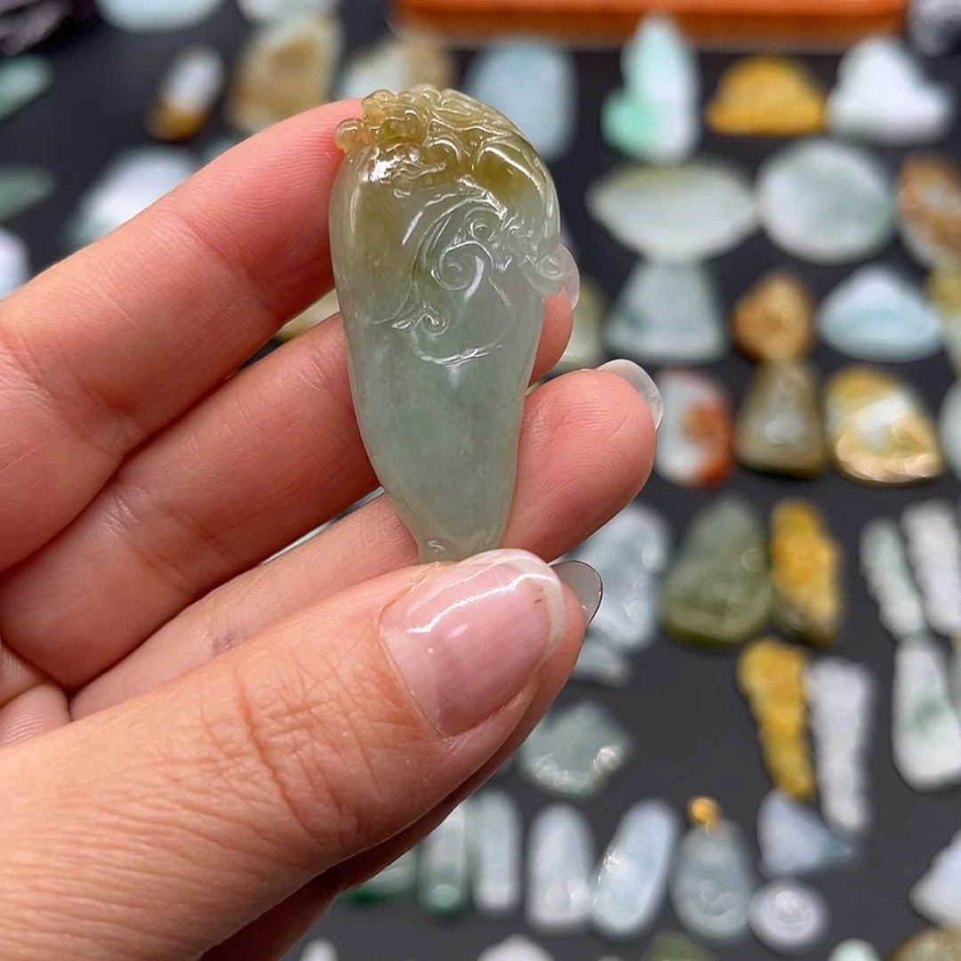 【闪购商品】翡翠颈饰未镶嵌貔貅