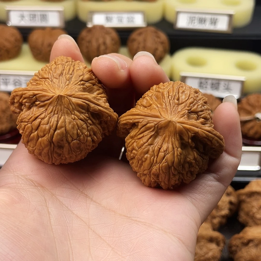 文玩核桃把件泥鳅背42尺