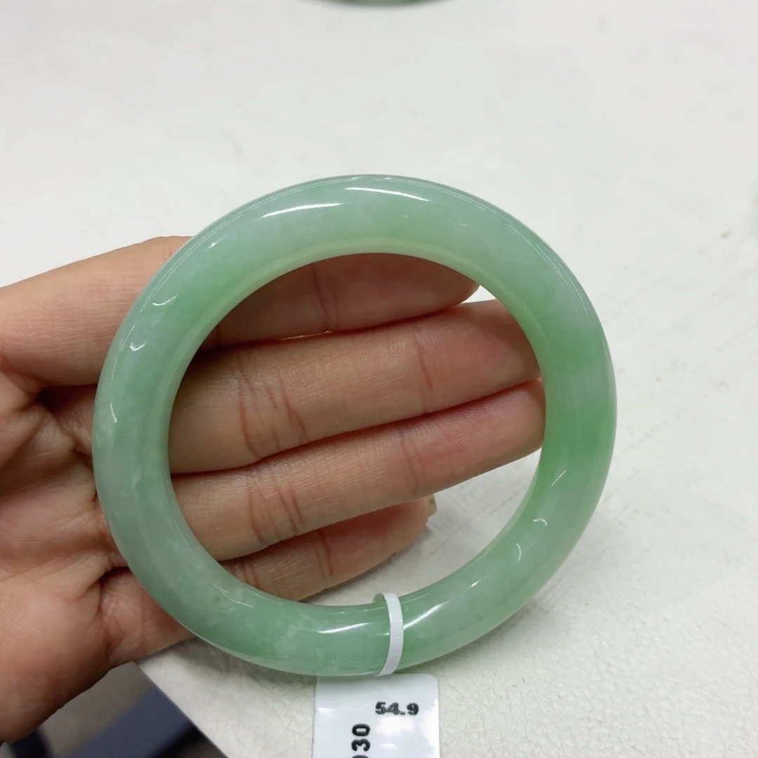 翡翠未镶嵌手镯54.2圆条