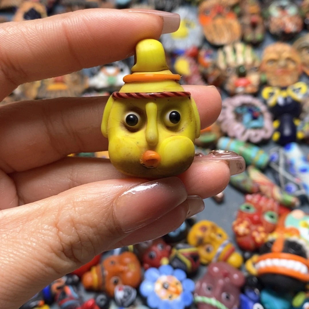 琉璃颈饰印度尼西亚嘟嘟脸