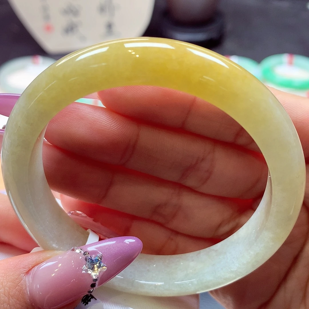 翡翠手镯未镶嵌正圈22号66