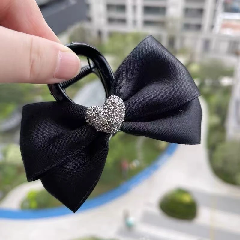 心动蝴蝶发夹黑色镶钻爱心发饰女后脑勺大号气质鲨鱼抓夹盘发夹子