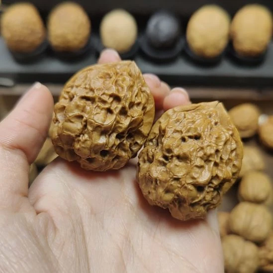 吊坠文玩核桃逆鳞包王40