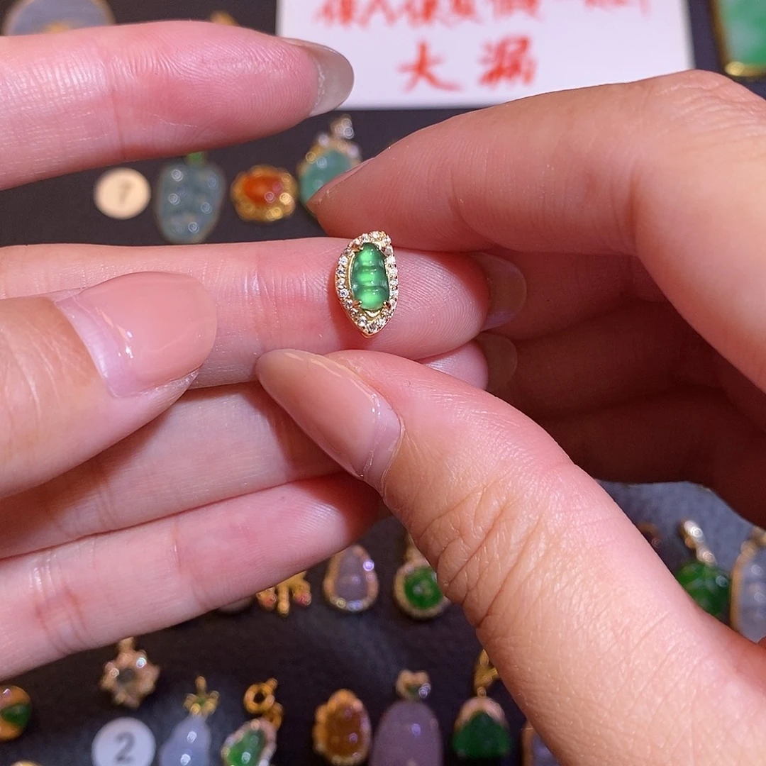 翡翠银S925镶嵌颈饰