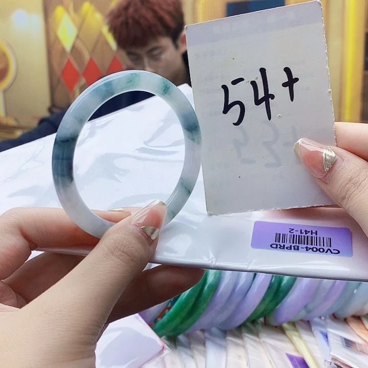 翡翠未镶嵌手镯0009……