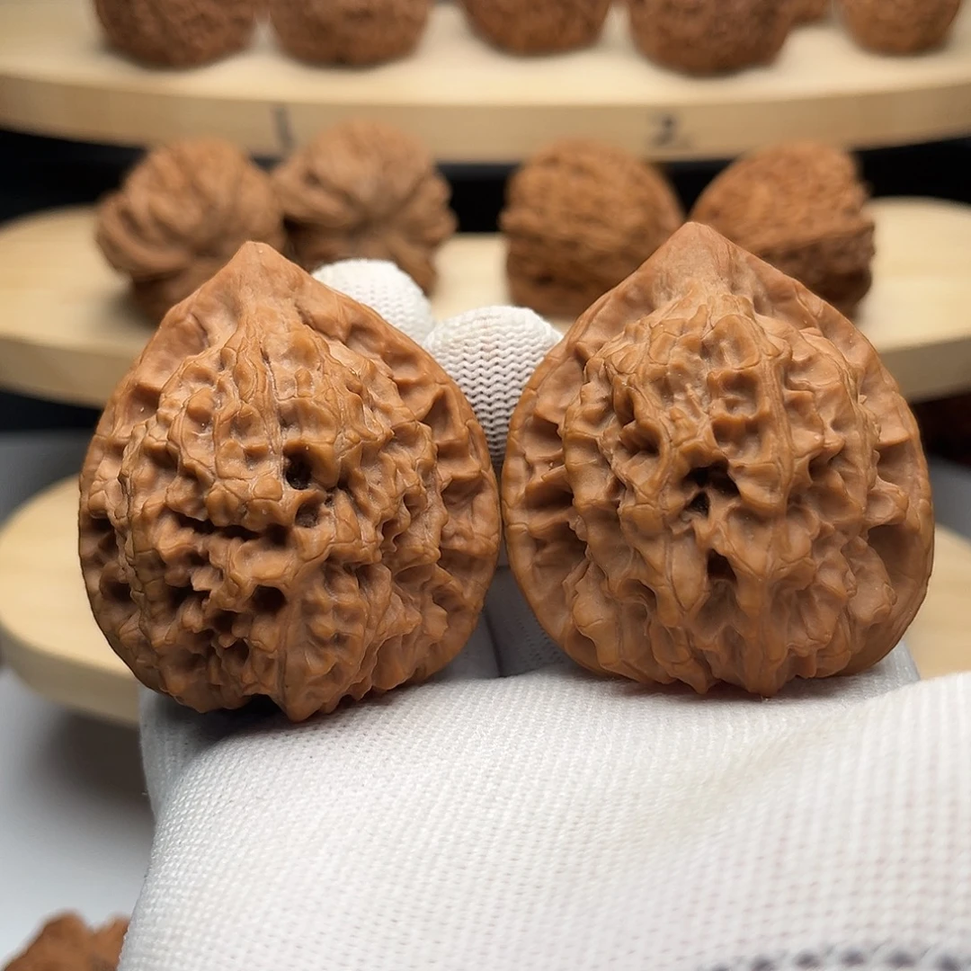 文玩核桃吊坠47麒麟纹官帽