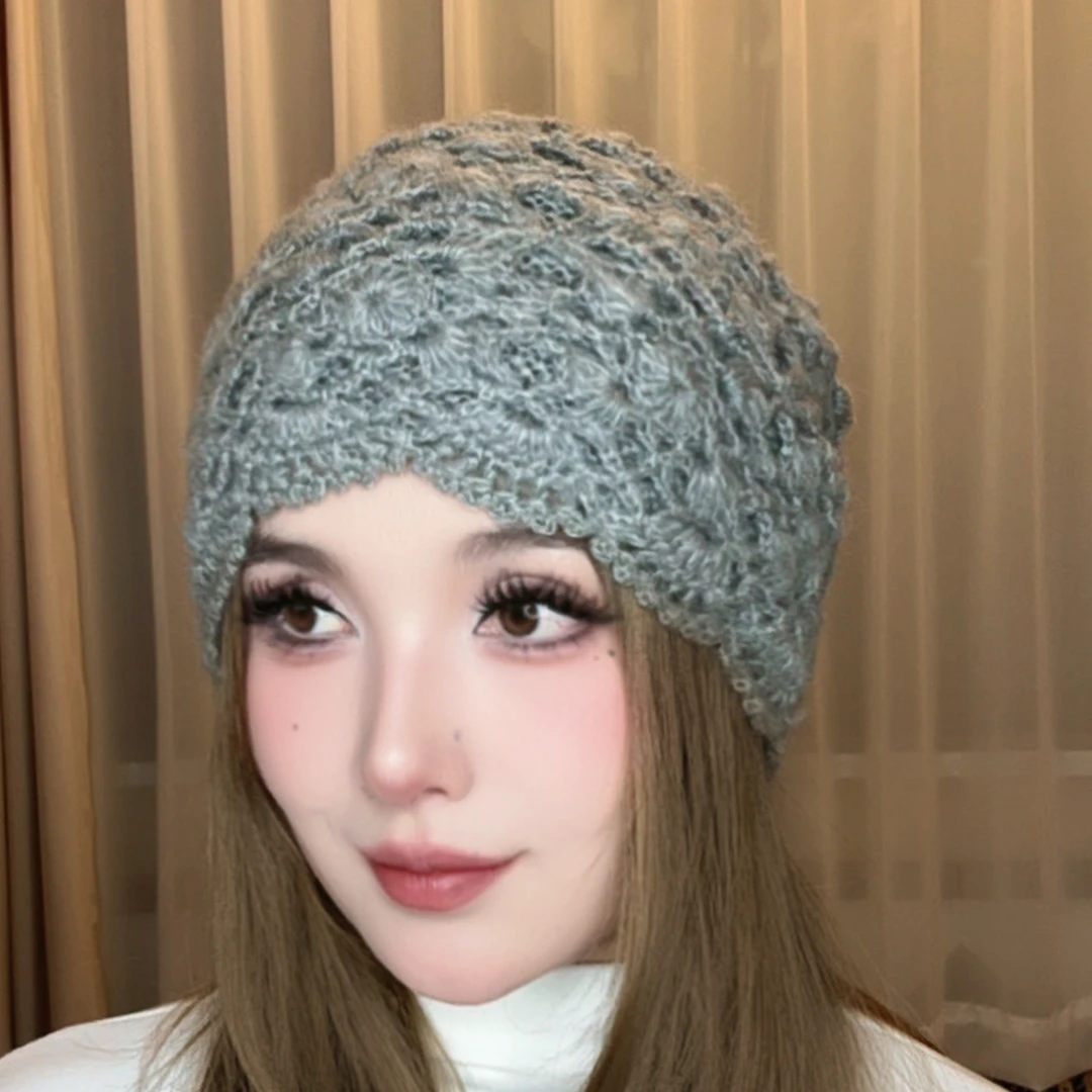 新鲜帽到货后穿着暖和舒适。ئىسسىق يۇمشاق دوپپىدىن مال كەلدى