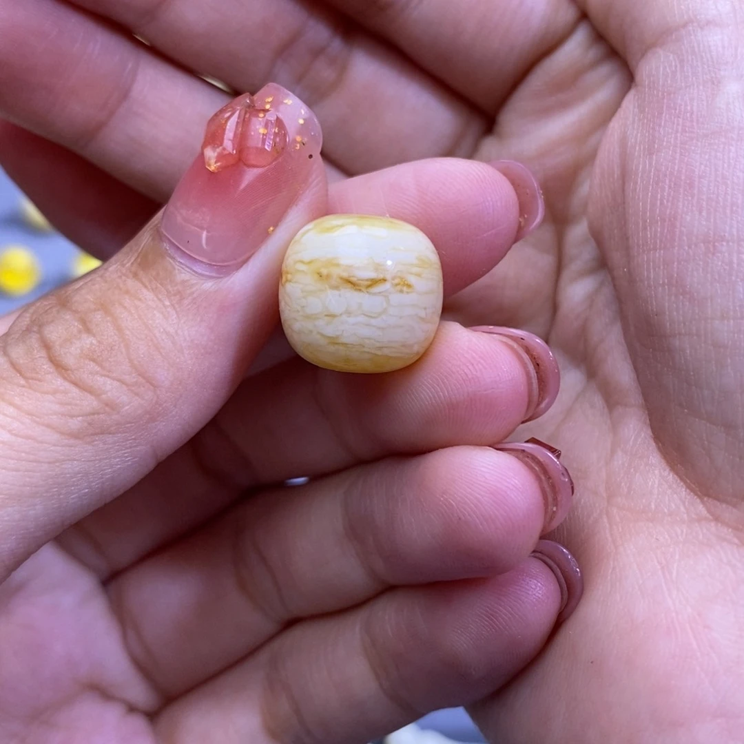 未镶嵌琥珀珠宝奇石哈*有瑕