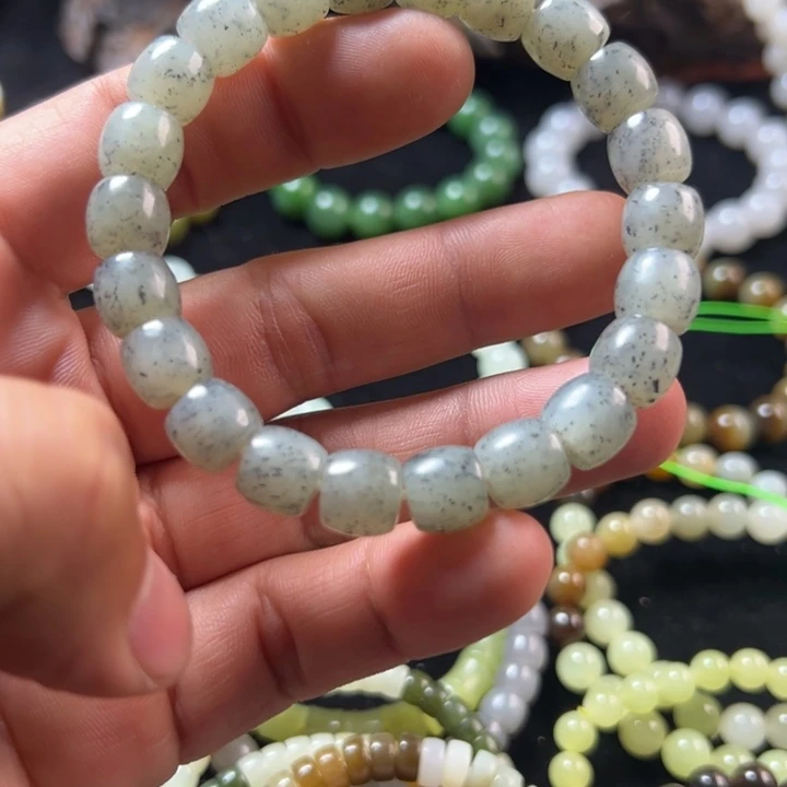 和田玉（糖玉）未镶嵌手链