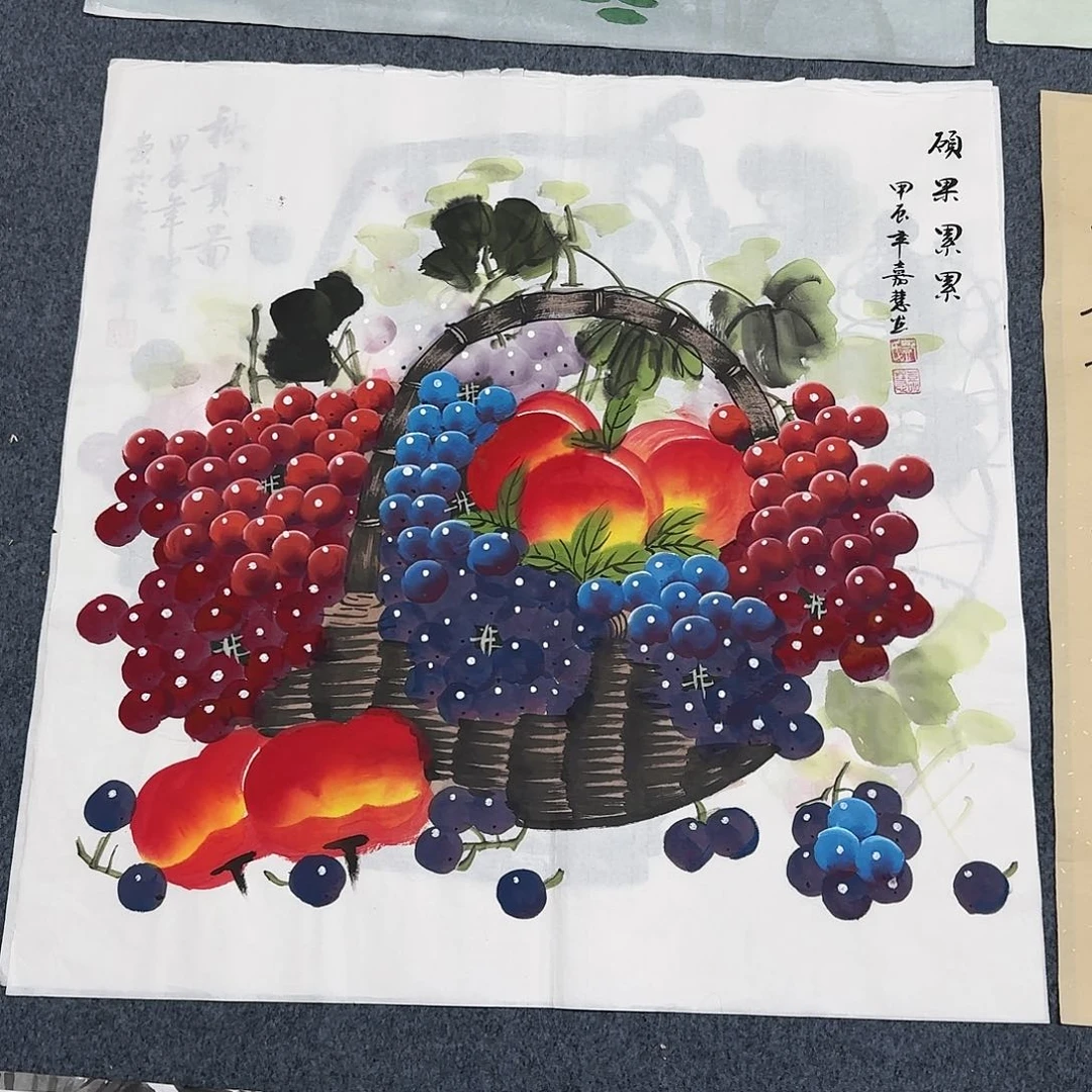 国画尺寸70X70手绘作品