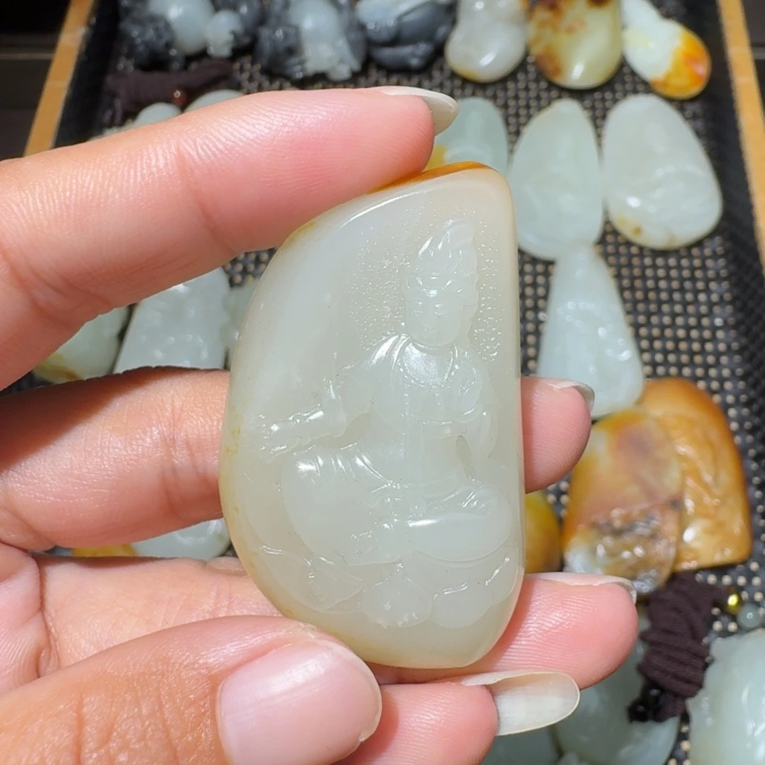 和田玉未镶嵌吊坠(不含链)