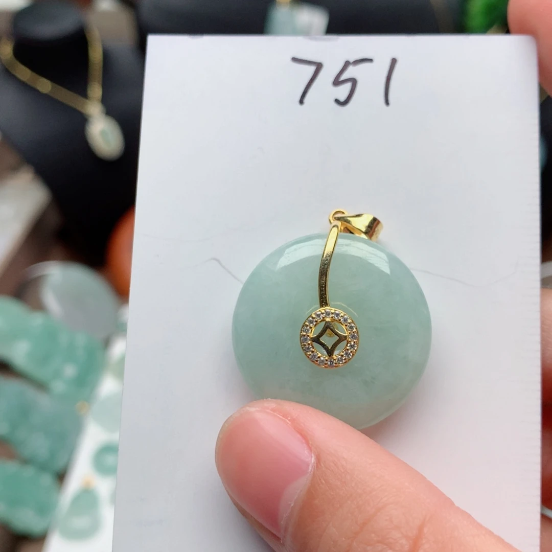 翡翠颈饰银S925镀金镶嵌吊坠