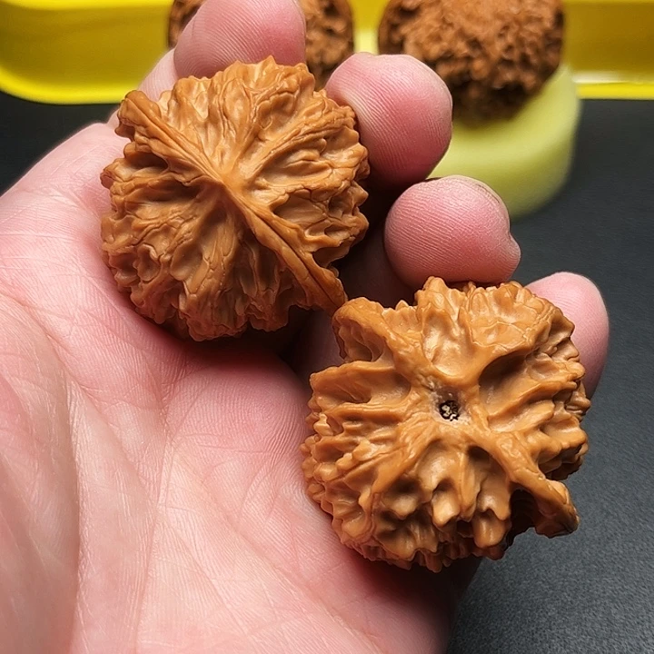 悬***轴文玩核桃吊坠41苹果园打底