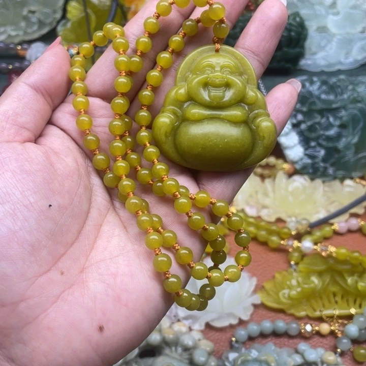 蛇纹石玉未镶嵌颈饰