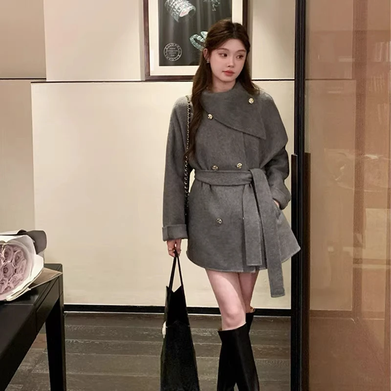 赫本风短款毛呢大衣外套女秋冬季加厚2025新款高级感呢子8679