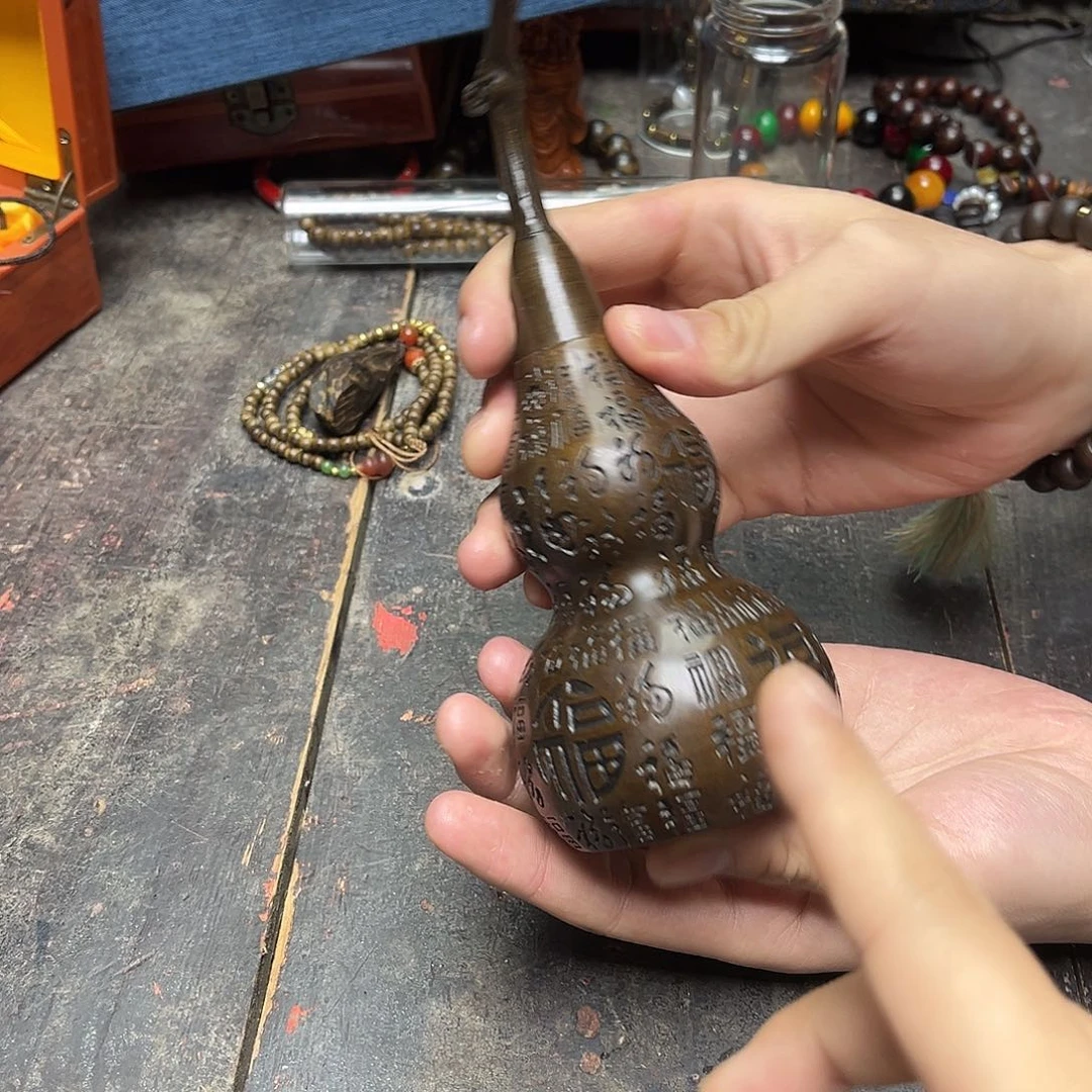 大叶紫檀（黑酸枝木类）