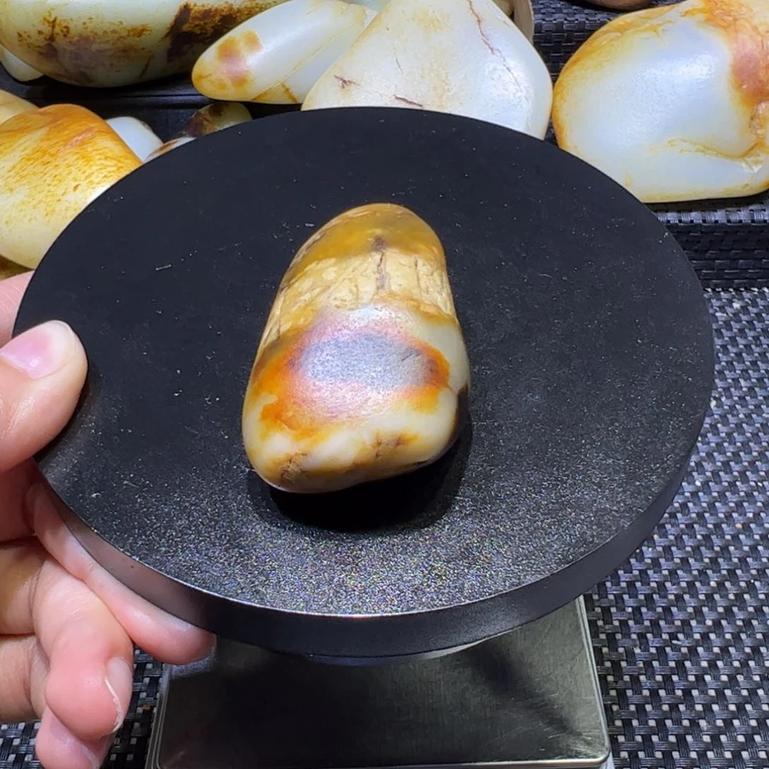 和田玉（子料）未镶嵌颈饰82克