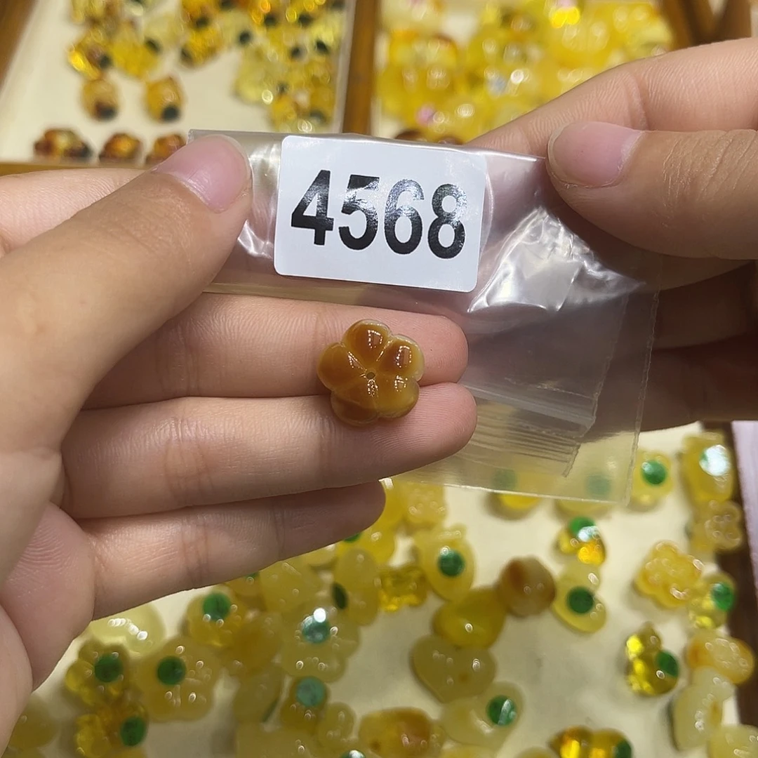 琥珀未镶嵌珠宝奇石