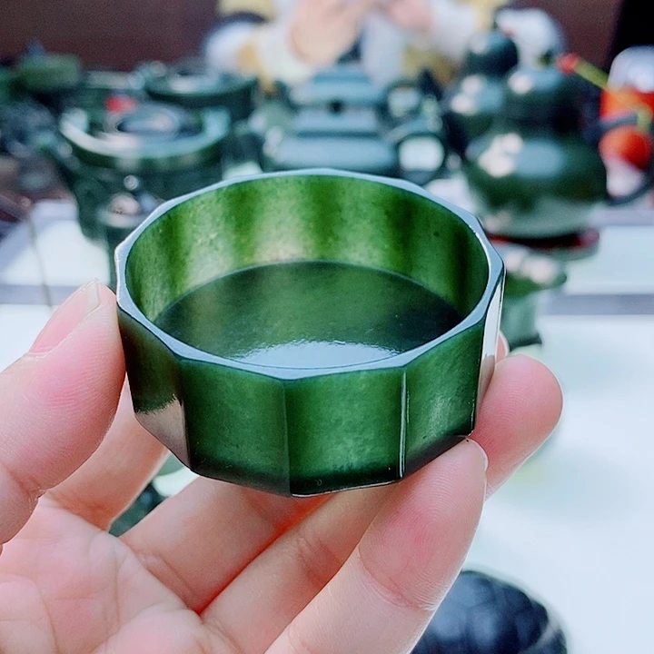 和田玉未镶嵌摆件