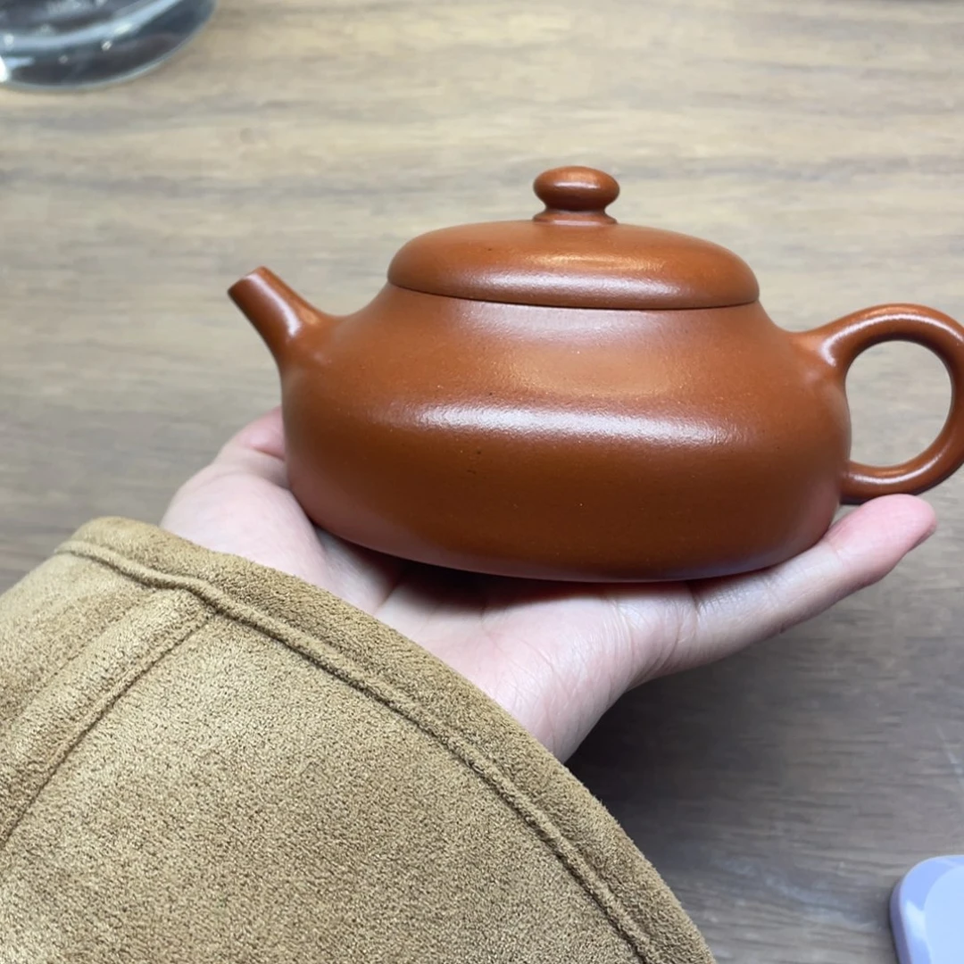 紫砂茶壶180cc.