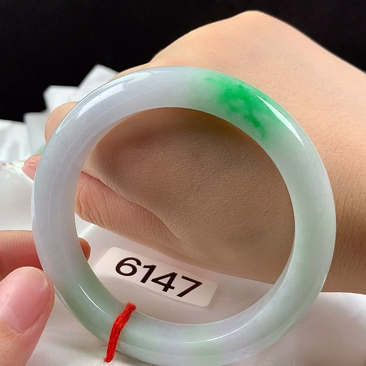 翡翠手镯未镶嵌59细纹