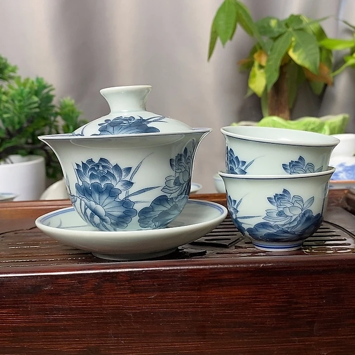 120ml复古荷花盖碗送两个杯子