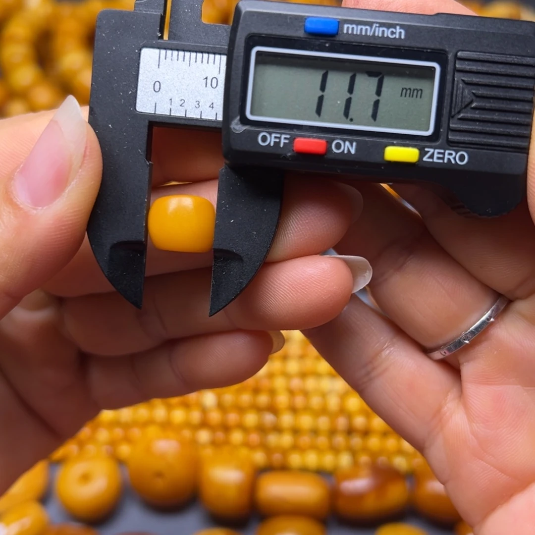 琥珀未镶嵌吊坠(不含链)