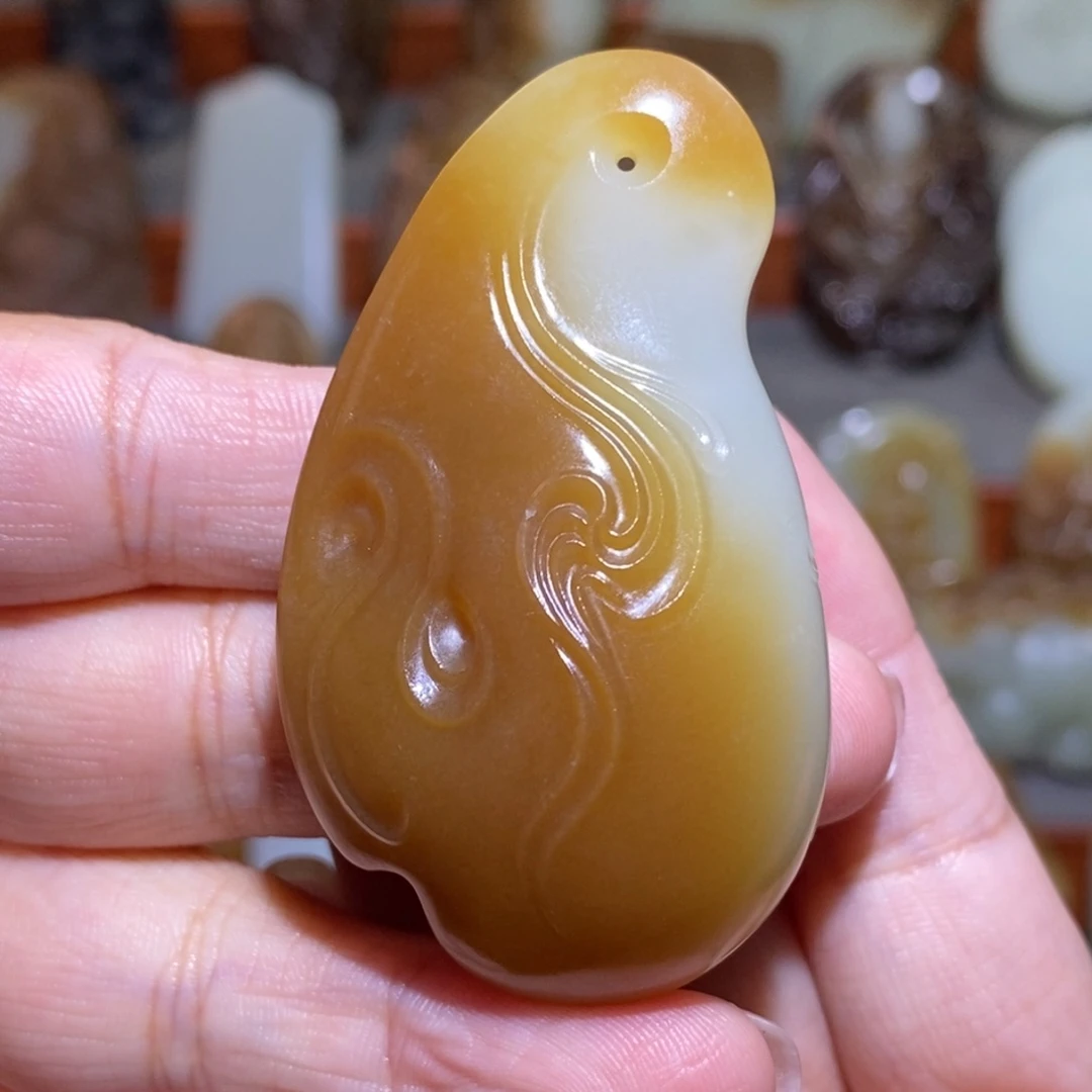 颈饰未镶嵌和田玉（糖玉）风生水起