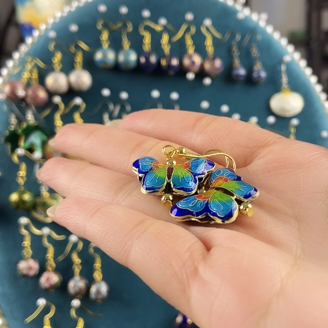 小***蕾铜老银蓝宝蓝色小蝴蝶耳饰