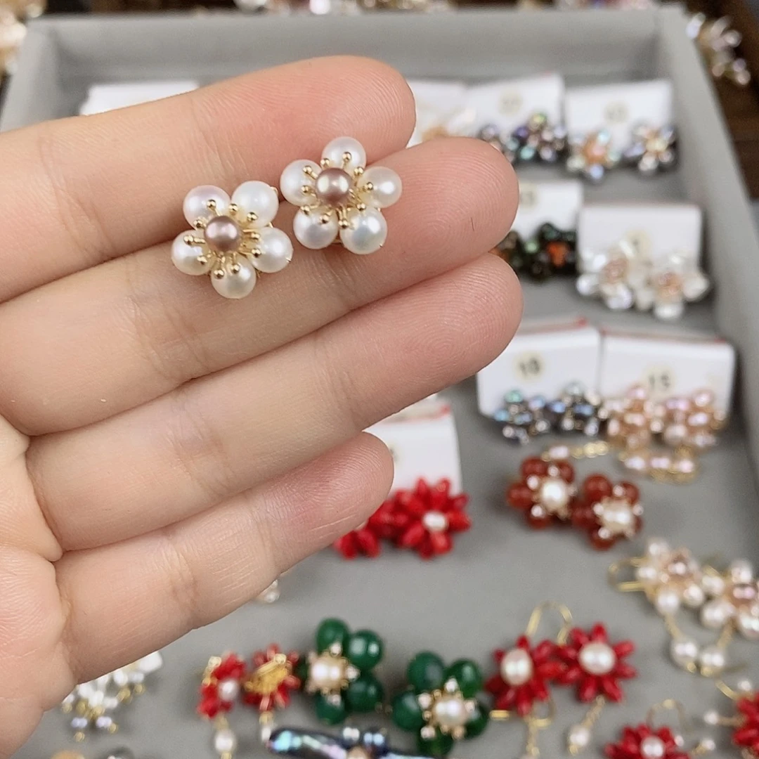 非金属合金白色圆土豆无暇耳钉