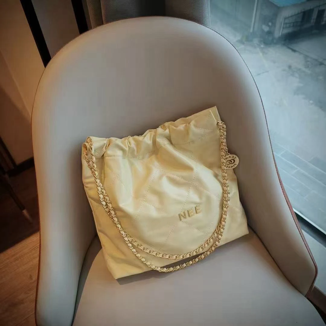 偷摸哥喜盲盒  大胆探索，释放盲盒可能