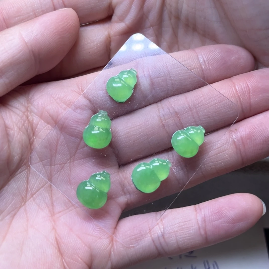 翡翠裸石缅甸翡翠