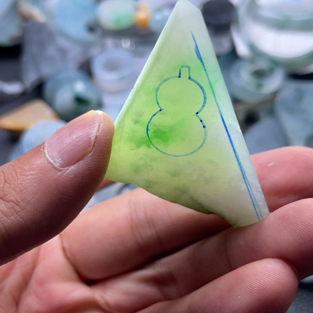 定制翡翠未镶嵌天然翡翠