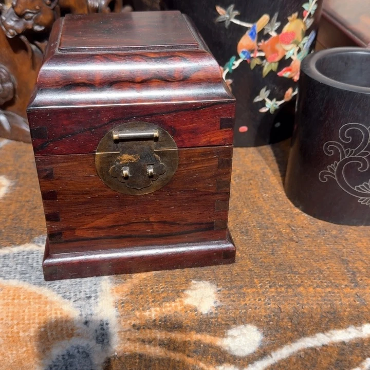 黄杨木神**车工艺品的销售