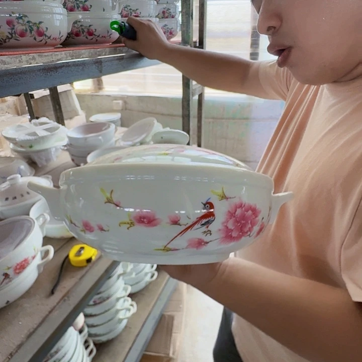 景德镇高温陶瓷水点桃花双耳品锅1个
