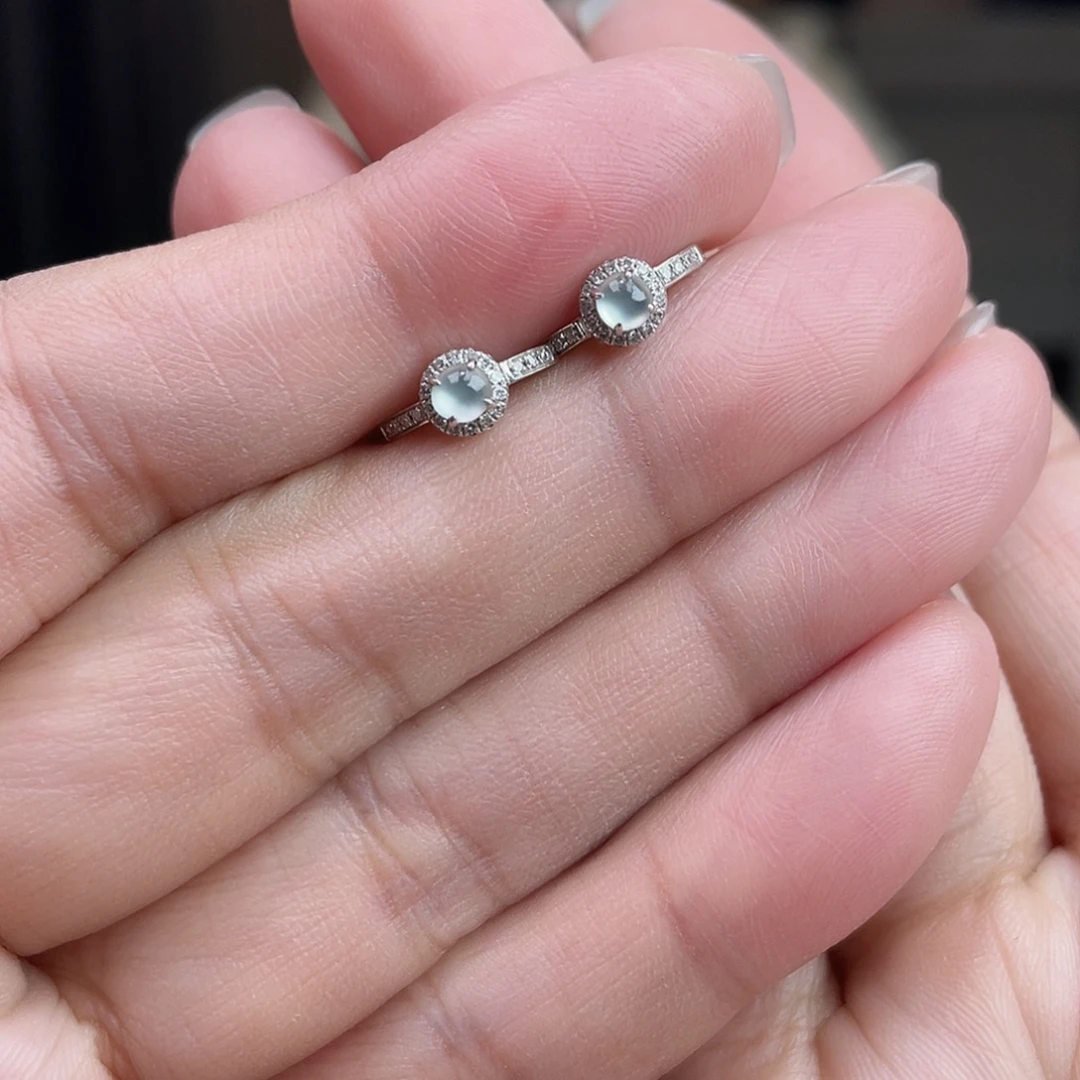 翡翠18K金镶嵌耳饰