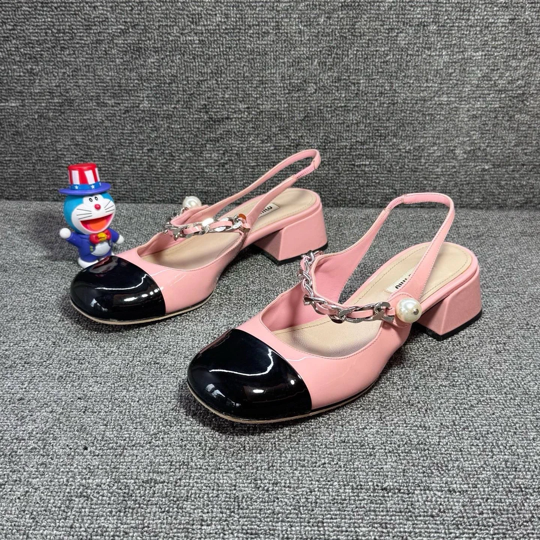 99新 MIU MIU/缪缪 36.5码 粉色漆面玛丽珍鞋 D1331