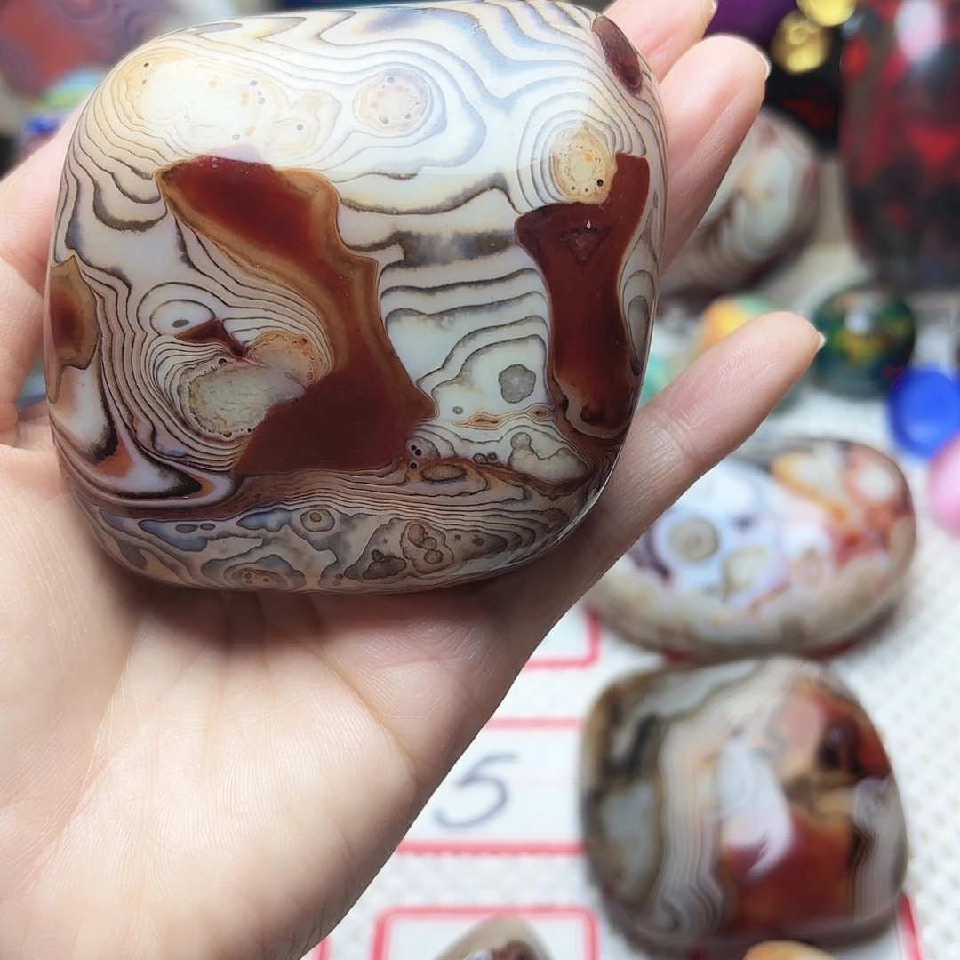 远***瞩玛瑙/玉髓未镶嵌珠宝半成品