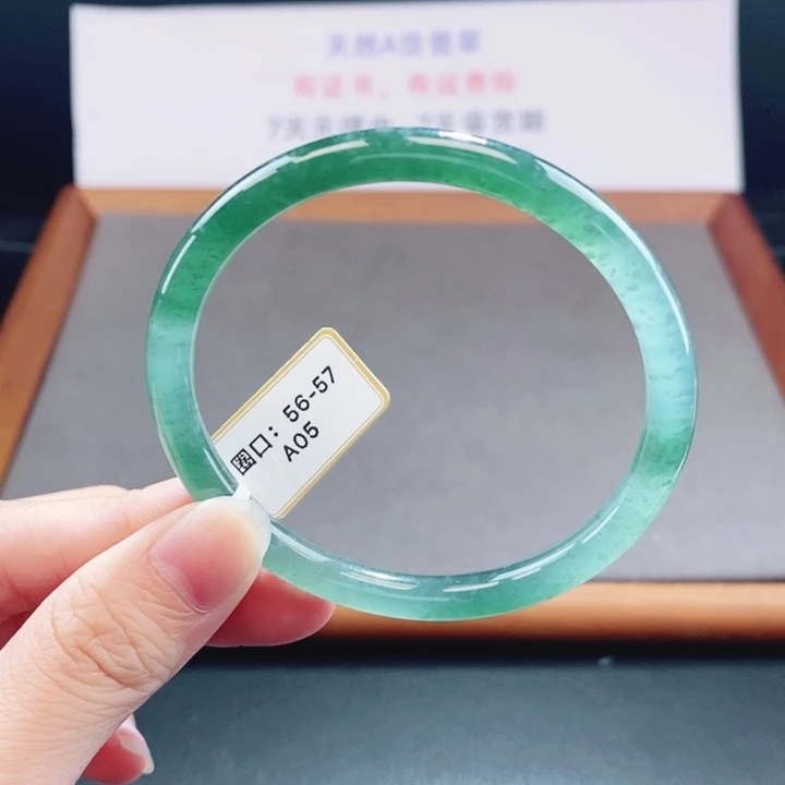 翡翠未镶嵌手镯翡翠手镯19