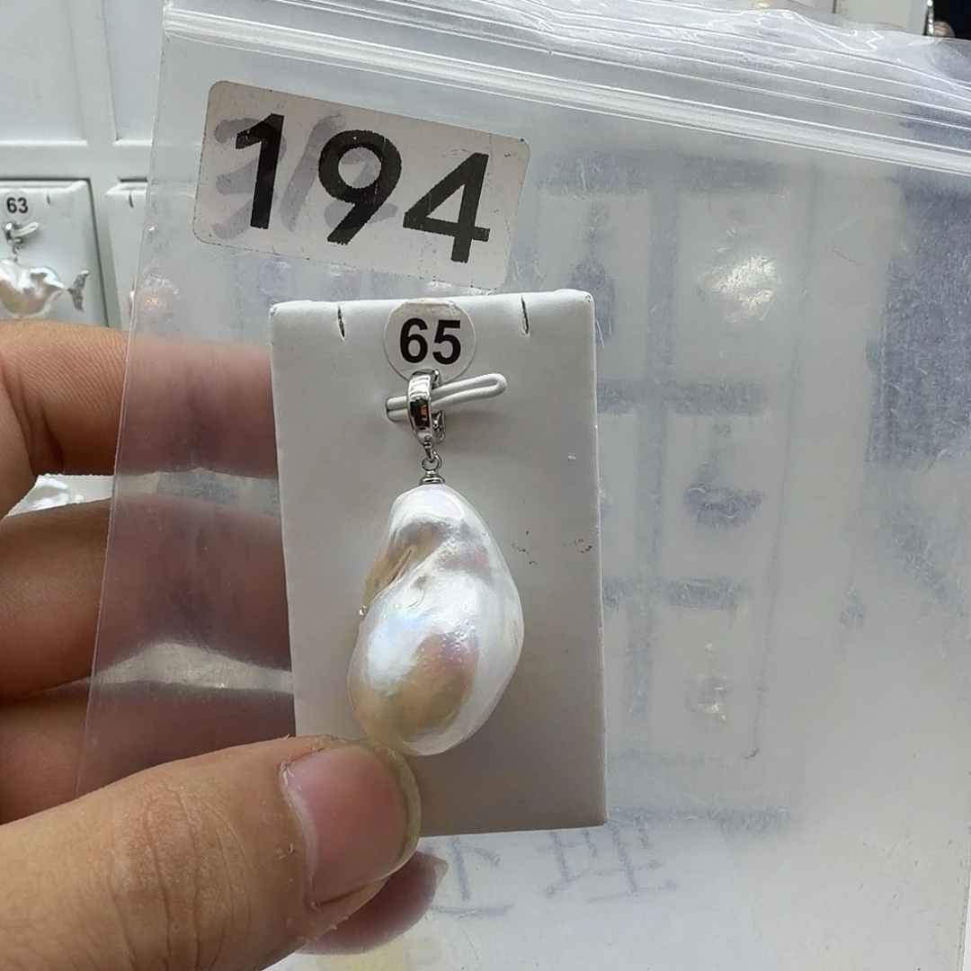 淡水珍珠颈饰合金