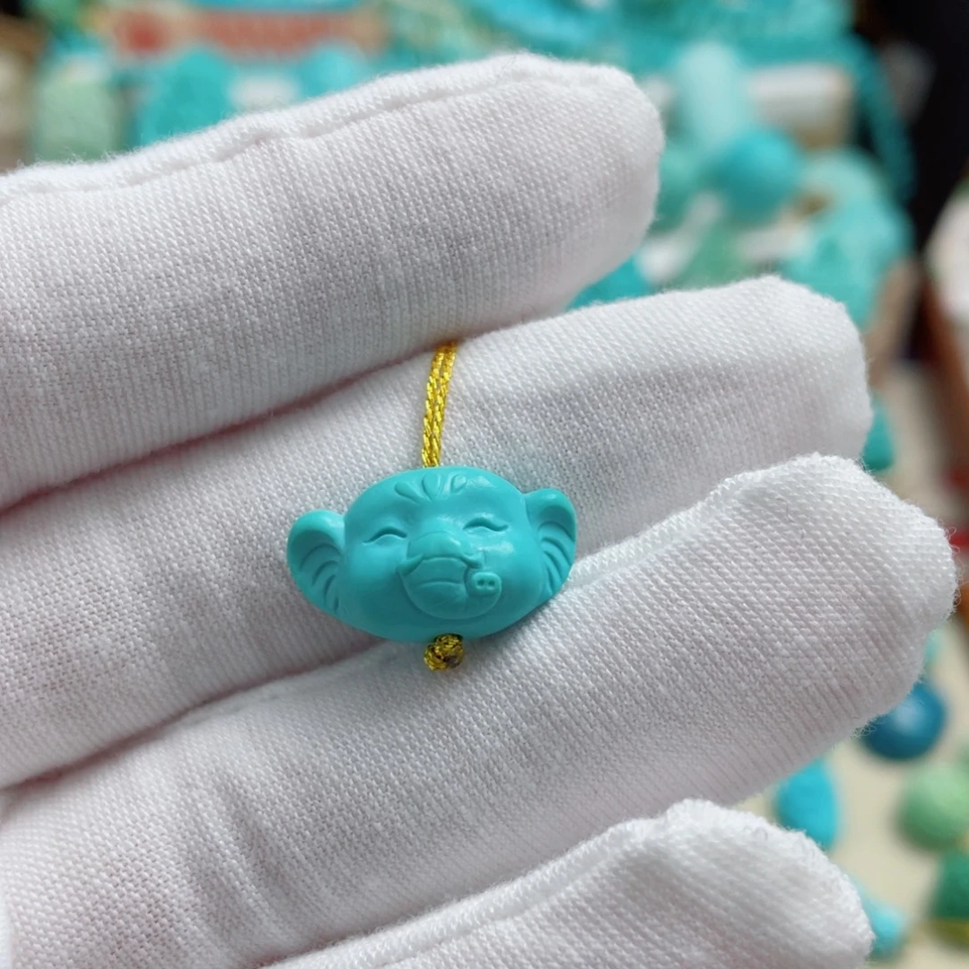 绿松石未镶嵌珠宝奇石