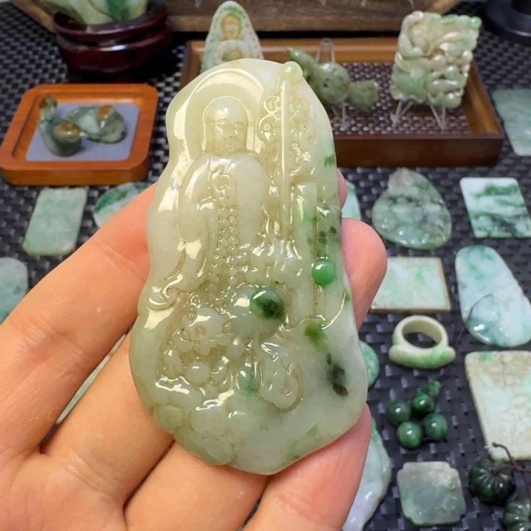 翡翠颈饰未镶嵌马*炮翡翠颈饰未镶嵌..