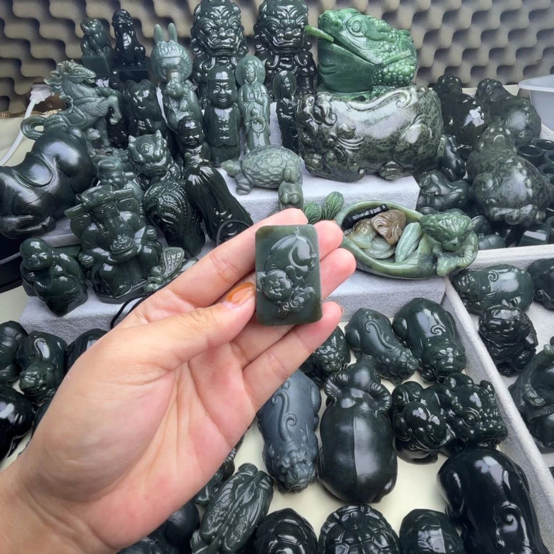 和田玉（糖玉）未镶嵌颈饰