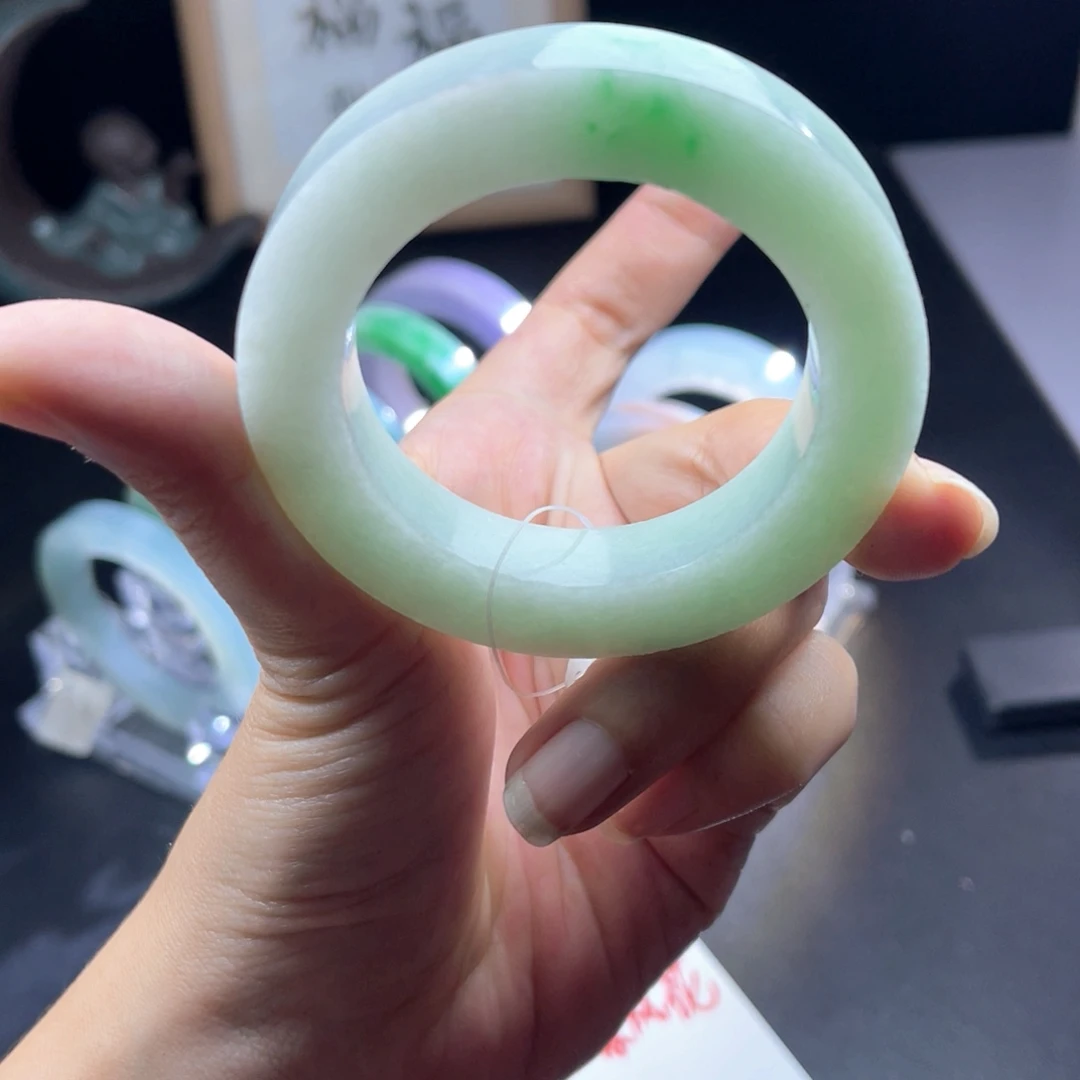 定制翡翠未镶嵌天然翡翠A货手镯
